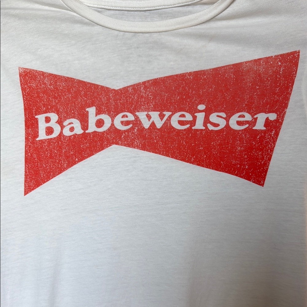 Babe-Weiser Women's Short Sleeve Tee - White and Red Size Medium